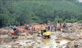  ?? ANI ?? NDRF personnel carry out rescue operations at Pettimudi in Idukki district, Kochi, on Saturday.
