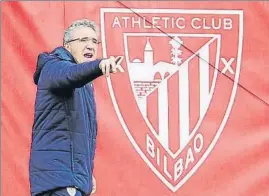  ?? FOTO: J. ECHEVERRÍA ?? Joseba Agirre, en un momento del partido contra el Sevilla del sábado