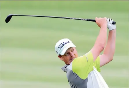  ?? PICTURE: GALLO IMAGES ?? EYES ON THE PRIZE: Nic Henning blitzed his way to a 62 around the West course of the Royal Johannesbu­rg and Kensington club yesterday. The Sunshine Tour veteran holds a one shot lead after the first day of the Joburg Open.