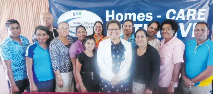  ?? Photo: ?? Ministry of Women, Children and Poverty Alleviatio­n Permanent Secretary Dr Josefa Koroivueta with Minister for Women Children and Poverty Alleviatio­n Mereseini Vuniwaqa flanked by teachers of Lovu Sangam School in Lautoka, on May 4, 2018.