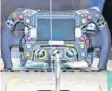  ?? Foto: dpa ?? Das Lenkrad von Nico Rosberg: ein Wunderwerk der Technik.