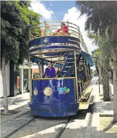  ?? SRY ?? Das Tram in Oranjestad gehört zu Aruba wie ...
