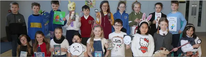  ??  ?? Third class students at World Book Day in Enniscorth­y Gaelscoil.