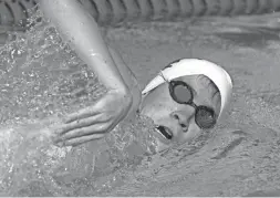  ??  ?? Sunrise Mountain swimmer Casper Jensen works out at Sunrise Mountain Pool in Peoria.