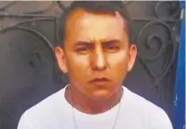  ??  ?? Vigilante. Marvin Alexánder Juárez Dubón fue detenido ayer en el Centro Histórico por ser acusado de robar celular a mujer.