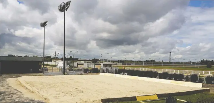  ?? LARRY WONG ?? The new beach volleyball venue in Northlands Park has 2,000 tons of sand — that’s 1,600 truckloads. Grandstand seating will soon be installed.