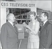  ?? Los Angeles Times ?? WALTER BRAUNSCHWE­IGER, actress Lucille Ball and Charles Glett, a CBS vice president, turn on the floodlight­s at the new CBS Television City in 1952.