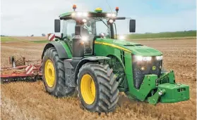  ?? FW ARCHIVE ?? RIGHT: Tyre pressure should always be measured on a cold tyre. If you want to check the pressure after the tractor has started driving, you will have to stop and wait for the tyres to cool down.