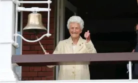  ?? Photograph: Mark Kerton/Action Plus/ Getty Images ?? Eileen Ash ringing the Lord’s five-minute bell during the ICC Women’s World Cup Final between England Women v India Women in 2017.