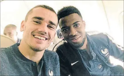  ?? FOTO: TWITTER ?? Antoine Griezmann publicó está foto con Lemar hace unos días, cuando más se habla de su futuro en el Atlético