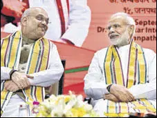  ?? SONU MEHTA/HT ?? BJP president Amit Shah and Prime Minister Narendra Modi at the meeting in Delhi.