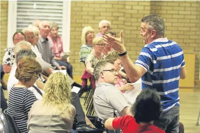  ?? Pictures: Mhairi Edwards. ?? Council members spoke out about the plans at a public meeting.