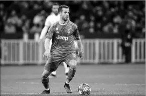  ??  ?? Barcelona doet alles om Miralem Pjanic van Juventus over te nemen. (Foto: ESPN)