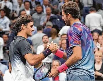  ?? Foto: Witters ?? „Wir haben ein großartige­s Match gespielt“, resümierte der Argentinie­r Juan Martin del Potro (rechts) nach seinem Viertelfin­al  sieg über den Schweizer Roger Federer.