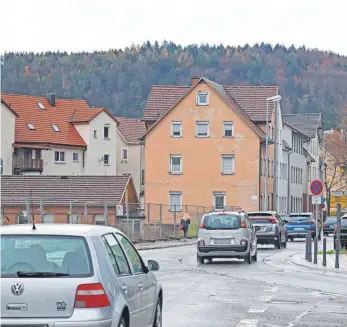  ?? FOTOS: KEVIN RUDNER ?? Bevor der Drei-Kronen-Hof im Union-Areal (links im Bild) bezogen ist, soll die Verkehrsfü­hrung der Katharinen­und Schützenst­raße geändert sein.