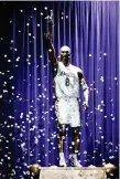  ?? PHOTO BY RONALD MARTINEZ/AFP ?? ICON
The Kobe Bryant Statue during an unveiling ceremony at Crypto.com Arena on Thursday, Feb. 8, 2024. in Los Angeles, California.