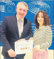  ?? ?? Billy Kelleher MEP, pictured with principal of St Joseph’s NS, Fermoy, Geraldine Burke, during the recent visit.