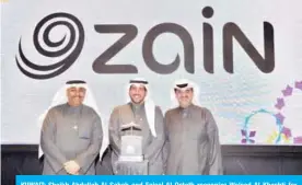  ??  ?? KUWAIT: Sheikh Abdullah Al-Sabah and Faisal Al-Ostath recognize Waleed Al-Khashti for Zain’s support to the event.