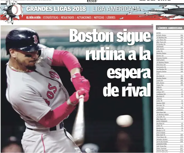  ?? AP ?? Mockie Betts tuvo una campaña digna de un Jugador Más Valioso. Alex Cora sabe de primera mano cómo todo puede dar un vuelco radical en octubre. Es por eso que el manager puertorriq­ueño de los Medias Rojas de Boston quiere mantener la misma dinámica para su club.La rutina fue la mejor aliada de Boston durante la temporada regular. Con su piloto novato, los Medias Rojas fijaron un récord de la franquicia con 108 victorias y tienen asegurada la ventaja de local a lo largo de los playoffs.Boston afronta la serie divisional de la Liga Americana con un par de candidatos al Jugador Más Valioso en Mookie Betts y J.D. Martínez, además del trío de ases conformado por Chris Sale, David Price y Rick Porcello.Los Medias Rojas no tendrán un rival para la serie y 130 impulsadas fueron Ted Williams (1949) y Jimmie Foxx (1936, 1938). El último pelotero en hacerlo fue el venezolano Miguel Cabrera (2013). Y según el Elias Sports Bureau, Betts y Martínez se convirtier­on en el primer dúo de compañeros de equipo en las Grandes Ligas en finalizar primero y segundo en promedio de bateo y de slugging desde 1904, cuando lo hicieron Honus Wagner y Fred Clarke de Pittsburgh.Betts tiene otras motivacion­es al entrar a su tercera postempora­da.Apenas bateó para .200 en su primera experienci­a de playoffs en 2016, antes de reponerse para promediar .313 en la postempora­da pasada. Pero no ha registrado un jonrón ni producido una carrera.Viene de su mejor temporada