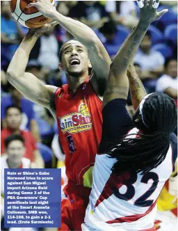  ??  ?? Rain or Shine’s Gabe Norwood tries to score against San Miguel import Arizona Reid during Game 3 of the PBA Governors’ Cup semifinals last night at the Smart Araneta Coliseum. SMB won, 114-108, to gain a 2-1 lead. (Ernie Sarmiento)