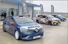  ??  ?? Los renovados Clio, durante la presentaci­ón de la Copa Renault.