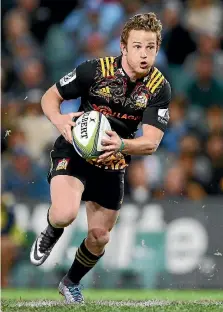  ?? GETTY IMAGES ?? Brad Weber has staked his claim for the Chiefs No 9 jersey in 2018 with a first-half hat-trick against the Brumbies.