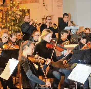  ?? Foto: Hieronymus Schneider ?? Die Streicher standen bei der Schubaur Sinfonie im Vordergrun­d.