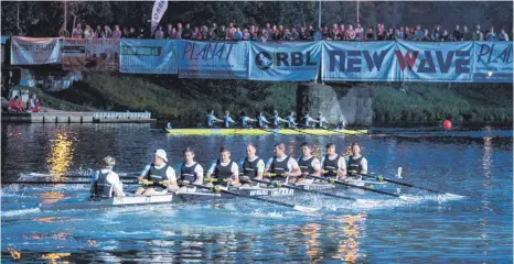  ?? ARCHIVFOTO: ALEXANDER PISCHKE ?? Die Ruderer des RV Waldsee starten mit ihrem Achter in dieser Saison in der 1. Bundesliga.