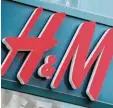  ?? Foto: dpa ?? Die Umsätze von H&M sind zuletzt über raschend schlecht ausgefalle­n.