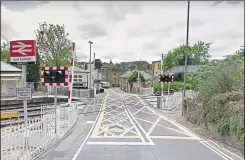  ?? Picture: Google ?? The East Farleigh level crossing has seen a number of redlight jumpers in recent months
