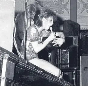  ??  ?? Watch that man: Bowie playing the Caird Hall in 1973.