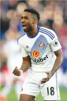  ?? — AFP photo ?? Sunderland's English striker Jermain Defoe celebrates scoring their third goal during the English Premier League football match between Crystal Palace and Sunderland at Selhurst Park in south London on February 4, 2017.