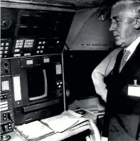  ?? PRESS HISTORIC COLLECTION ?? Peter Mahon views a DC10 flight simulator during the one-man commission of inquiry into the Erebus crash.