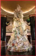  ?? ?? Diamond Hotel Philippine­s’ Filipinian­a Christmas tree uses native-inspired ornaments to showcase local artistry.