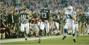  ?? JIM PRISCHING/CHICAGO TRIBUNE ?? Devin Hester returns the opening kickoff of Super Bowl XLI 92 yards for a touchdown against the Indianapol­is Colts in 2007.