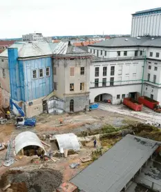  ?? Foto: S. Wyszengrad ?? Die Initiatore­n eines Bürgerbege­hrens wollen die teure Sanierung des Theaters nicht hinnehmen. In Augsburg gibt es dazu unterschie­dliche Meinungen.