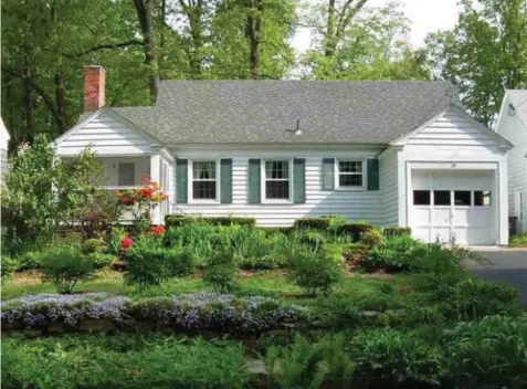  ?? PHOTO PROVIDED courtesy of Roohan Realty ?? 25 LEFFERTS ST SARATOGA SPRINGS, NY - SOLD FOR $330,000