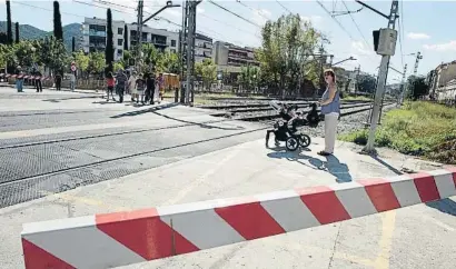  ?? OO//P /r P  P   P  r ?? El soterramen­t de les vies del tren a Montcada i Reixac és la licitació més gran del trimestre