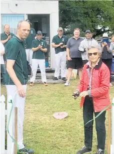  ??  ?? Shona deLatour cutting the ribbon to open the club.