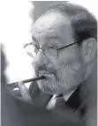  ?? FOTO: DPA ?? Die Zigarre hatte Umberto Eco im Alter gegen die Elektrozig­arette eingetausc­ht.