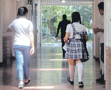 Uniforme del Inem prende polémica - PressReader