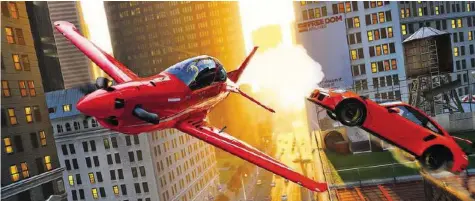  ??  ?? Hauptsache, fliegen: Im Rennspiel «The Crew 2» gehören auch abgefahren­e Stunts zum Rennalltag.