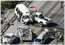  ?? KABB / WOAI VIA ASSOCIATED PRESS ?? Thirteen people died March 29 when a pickup plowed head-on into a church van carrying seniors from New Braunfels. A witness said the young man who drove the pickup told him he had been texting while driving. A ban on texting while driving is hung up in...