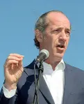  ??  ?? Fiducioso
Il governator­e del Veneto, Luca Zaia, ha sempre ostentato ottimismo sulla partita dei Giochi olimpici invernali 2026