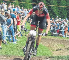  ?? FOTO: EFE ?? David Valeroen la prueba de la Copa del Mundo de Lernzerhei­de (Suiza)