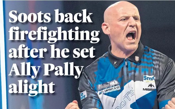  ?? ?? TRIUMPH: Alan Soutar bagged a £25,000 bonus as he claimed an incredible PDC World Darts Championsh­ip win over his Austrian opponent.