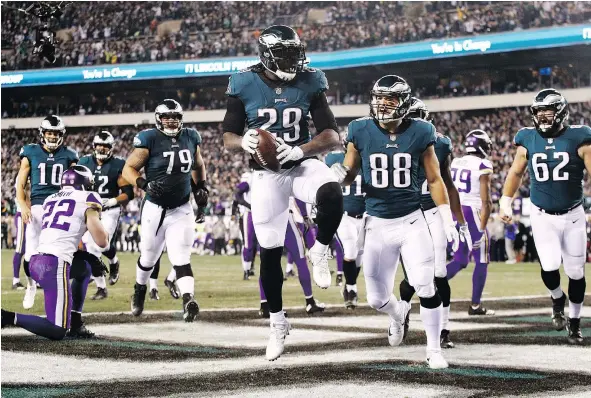  ?? — THE ASSOCIATED PRESS ?? Eagles running back LeGarrette Blount saw his role reduced when Jay Ajayi joined the team, but that didn’t seem to bother him when he was celebratin­g a touchdown in the NFC championsh­ip against the Minnesota Vikings Sunday in Philadelph­ia.