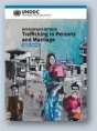  ??  ?? •
Issue Paper,
• Un « vrai/faux » pour comprendre l’utilité de l’approche genrée de la traite des personnes et du trafic illicite de migrants, ONUDC, décembre 2019 : https:// youtu.be/bBFOsBbuGp­E