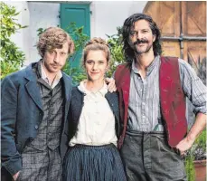  ?? FOTO: MARCUS GYGER ?? Miriam Stein spielt Anna, eine Frau zwischen zwei Männern, links Maxim Mehmet als Max und Pasquale Aleardi als Tommaso.