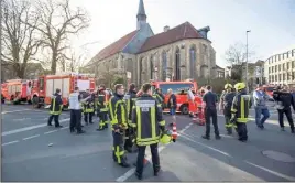  ??  ?? Parmi les blessés, six étaient hier soir en « danger de mort ».